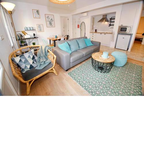 Alicante Old Town beautiful home with AC