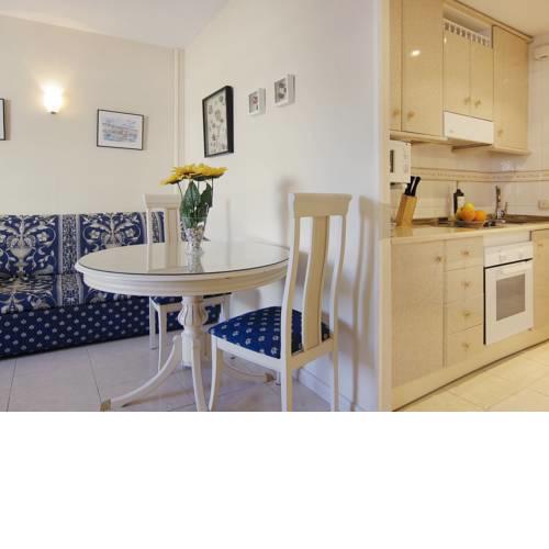 Apartment Benalbeach.3