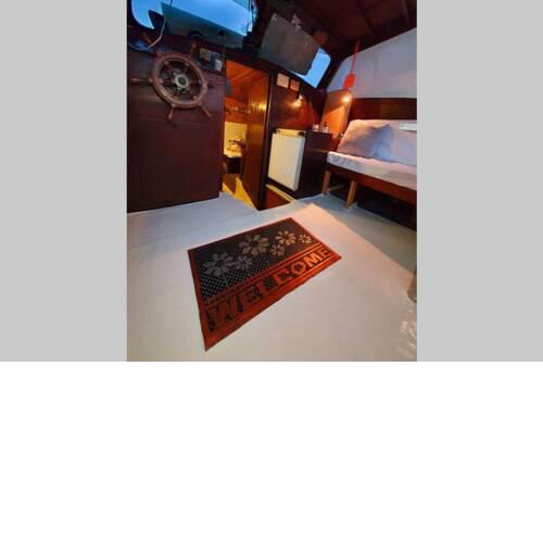 Barco bohemio - alojamiento sobre el mar.