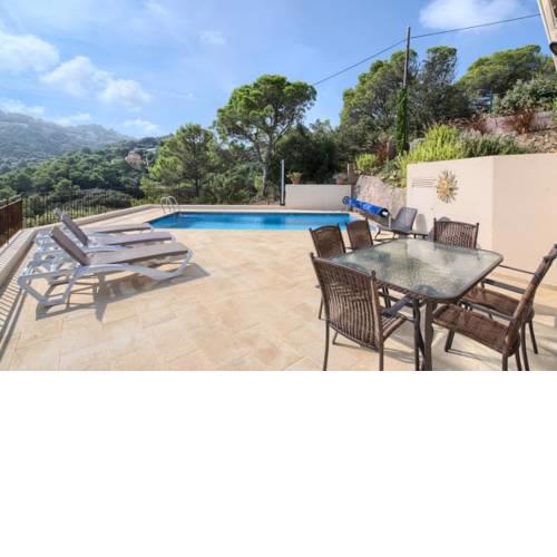 Begur Villa Sleeps 6 Pool Air Con WiFi