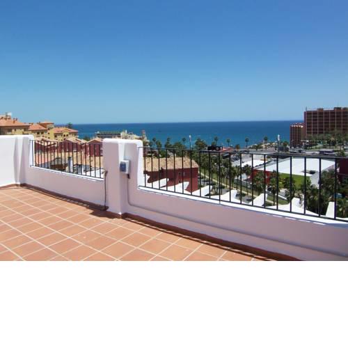 Penthouse with Private Roof Terrace
