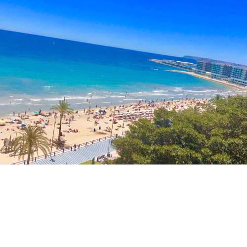 Smile to the Mediterranean sea from city centre