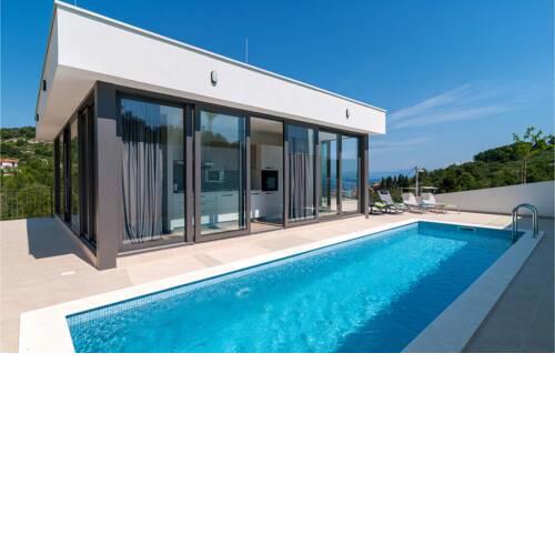 Three-Bedroom Holiday Home in Stomorska