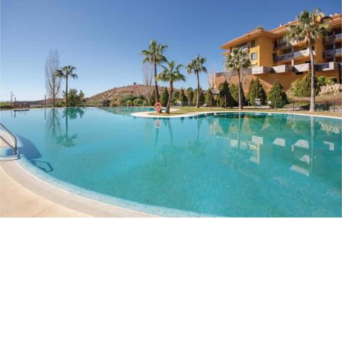 Two-Bedroom Apartment in Benalmadena